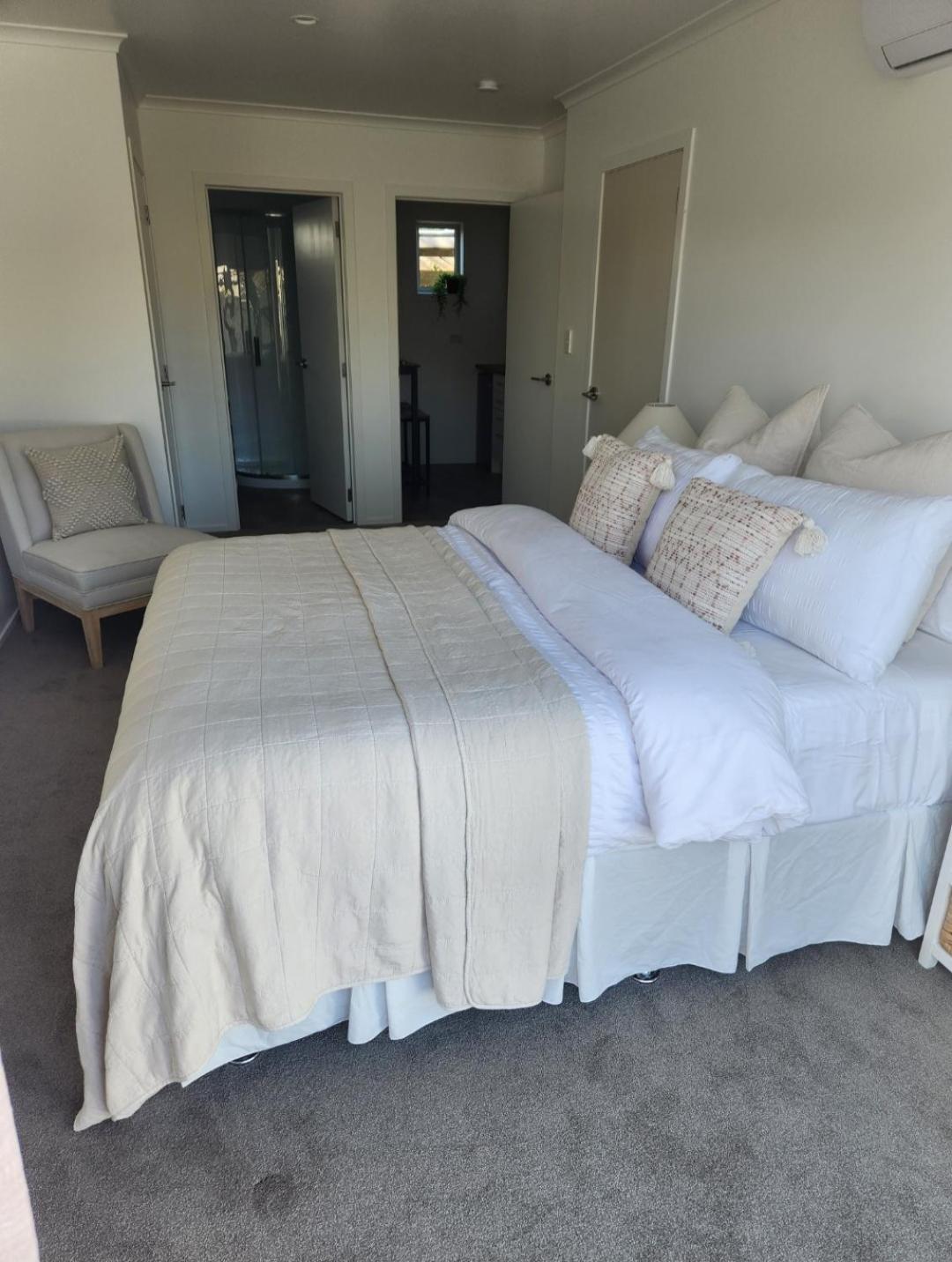 Sarah'S Guest House Havelock North Exteriör bild